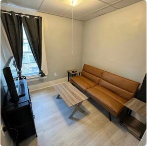 Living area - (H2) 2 Bdrm Apt Inner Harbor (Syracuse)