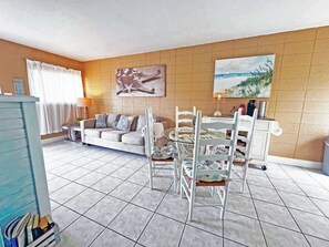 TV, offices - Surf & Sand - 1 bedroom Suite (Cape Canaveral)