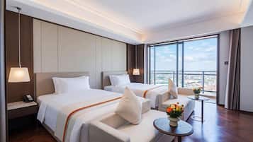 Room, 1 King Bed, Non Smoking, City View