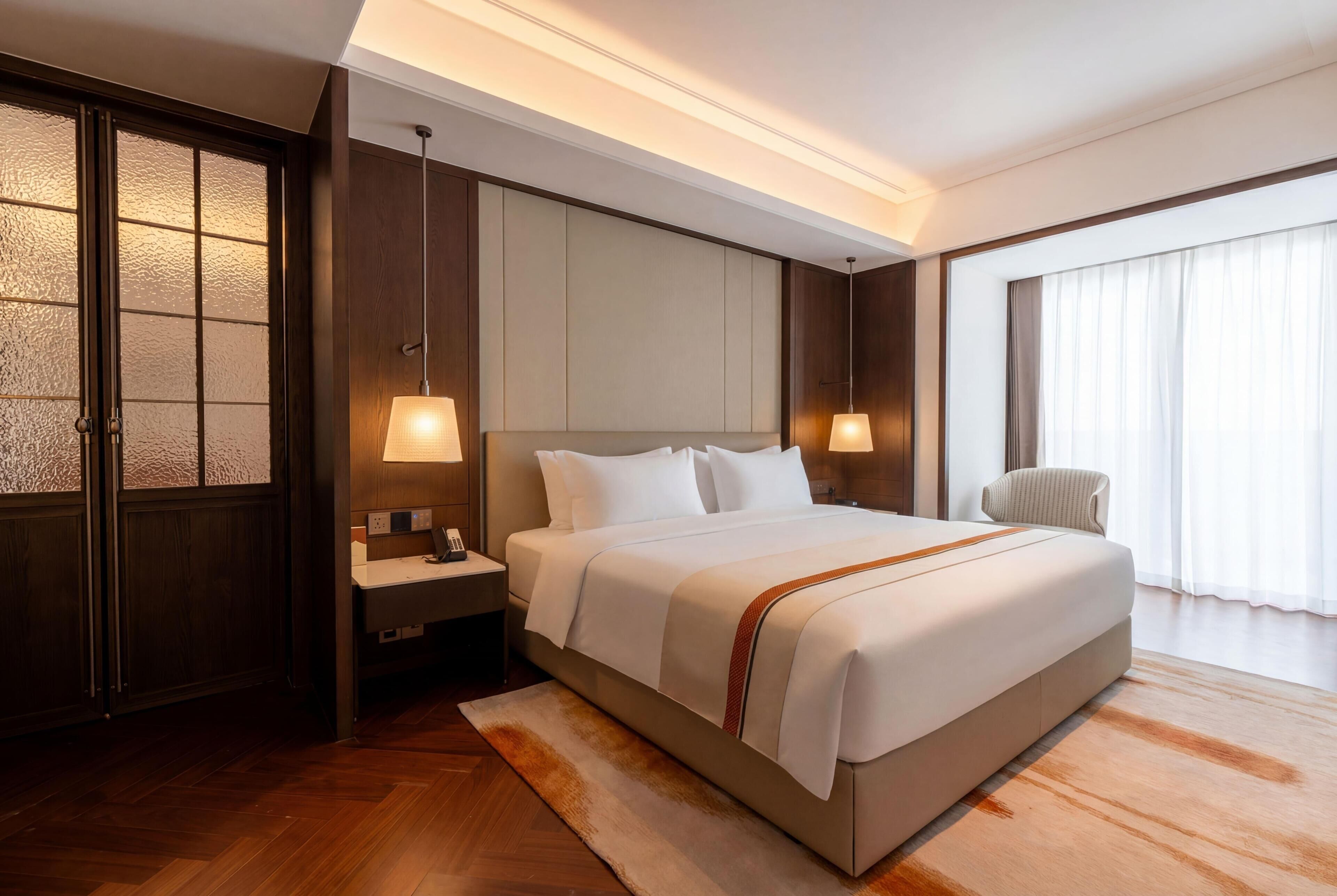 Luksussviitti, 1 suuri parisänky, tupakointi kielletty, kaupunkinäköala (Business)