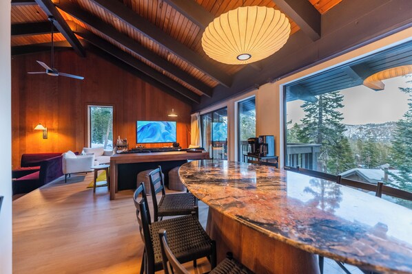 تناول الطعام