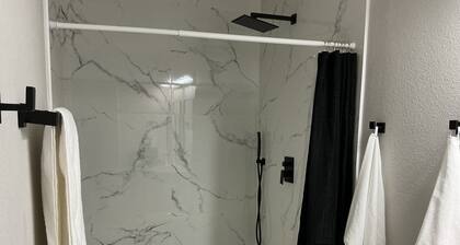 Cozy studio in cool Las Vegas with refreshing AC