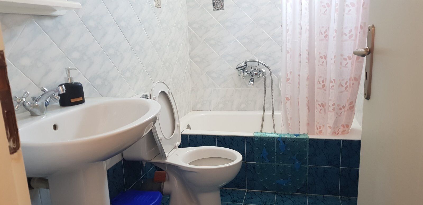 Håndklæder, Sæbe, Toiletpapir