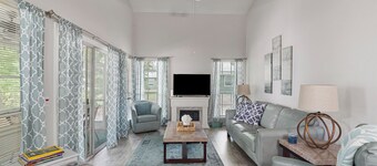 Adorable 3-bedroom townhome with AC in Gainesville