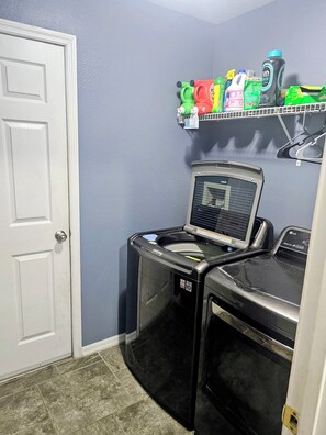 Interior - Private Heated Pool + Spa Paradise Sleeps 9 (Seffner)