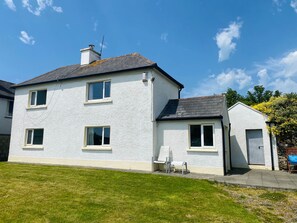 Exterior - Near Coast - Garden - Parking - Sleeps 4 (Clonakilty)