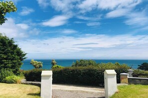 Property grounds - Near Coast - Garden - Parking - Sleeps 4 (Clonakilty)