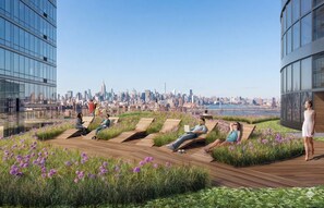 Spa - Luxury Skyline Suite w - Rooftop, Gym & Stunning Views (NYC)