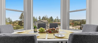 Sonoma Luxe: Hot Tub | Views | Game Room | Theater