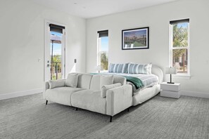 5 habitaciones, escritorio y tabla de planchar con plancha 