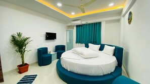 Deluxe Double Room, City View - Baner Stays  (Pune)