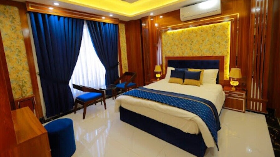 Qinwan Hotel & Suites