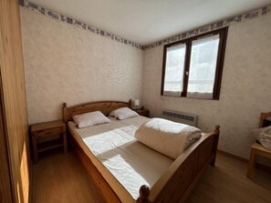 Room - 300m from ski slopes, Ground floor, tv, ski locker, 57m², Val Cenis (Lanslebourg-Mont-Cenis)