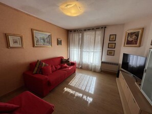 Living area - 300m from ski slopes, Ground floor, tv, ski locker, 57m², Val Cenis (Lanslebourg-Mont-Cenis)
