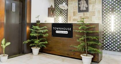 Super Townhouse Sushant Lok Phase 1