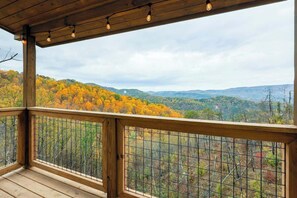 Property grounds - Heavenly Views Hot Tub Games Killer Design (Sevierville)