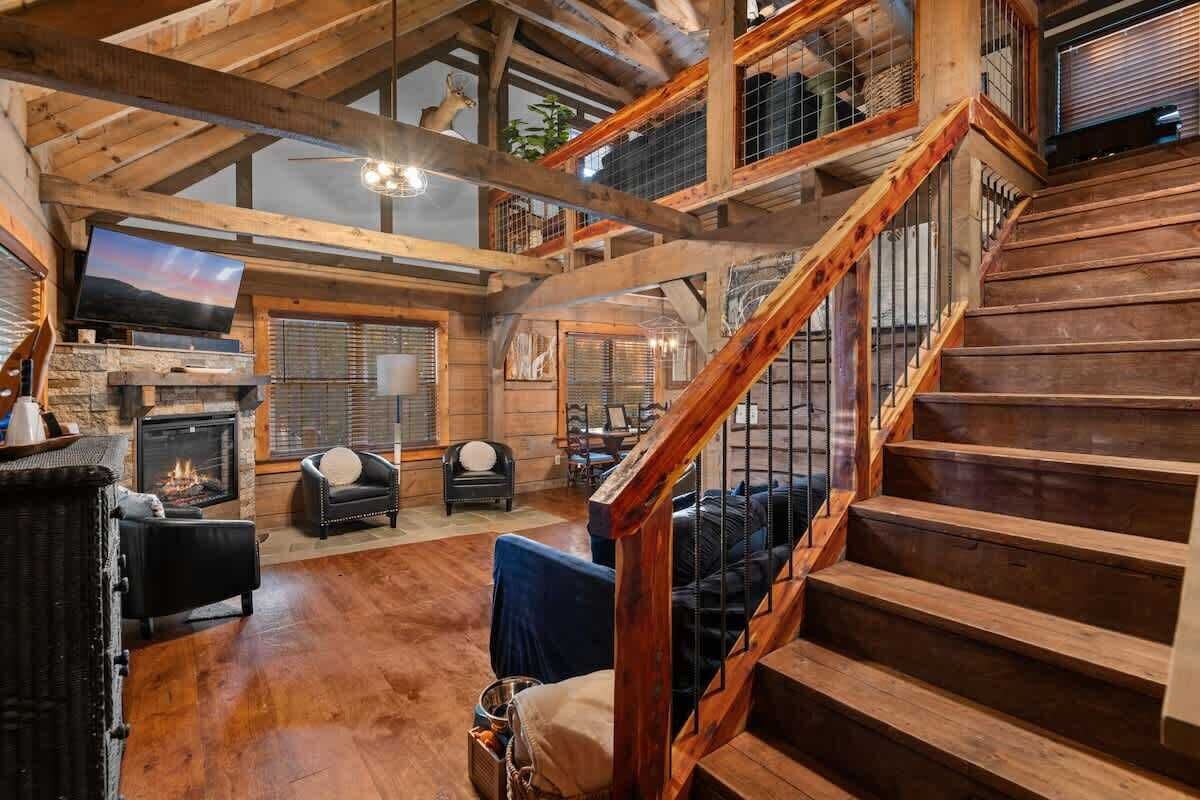 TV, fireplace, offices
