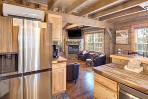 Interior - Log Cabin Retreat | Spa+BBQ+Hammocks+Dogs+Games (Sevierville)