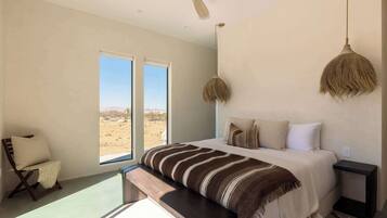 Desk, iron/ironing board, travel cot, WiFi