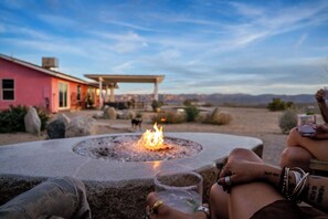 Property grounds - Bling Shack • Pool, Spa, Views, Karaoke, Theater (Joshua Tree)