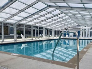 Pool - Butterfly House - heated year round pool - hot tub - close to beaches and marina (South Haven)