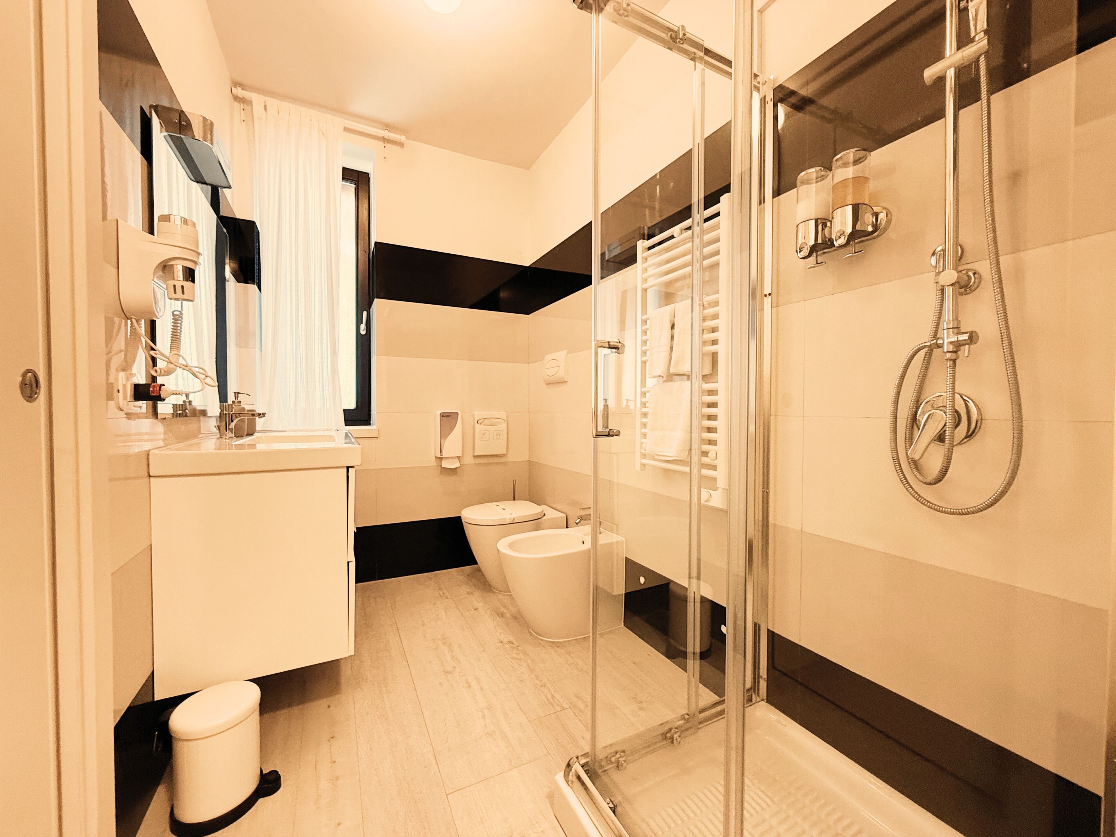 Deluxe Triple Room, Patio, Garden View | Bathroom | Shower