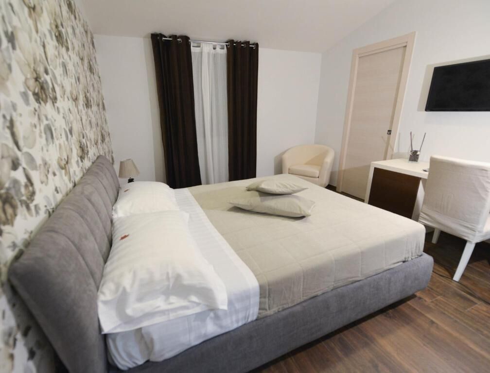 Superior-Doppelzimmer, Gartenblick