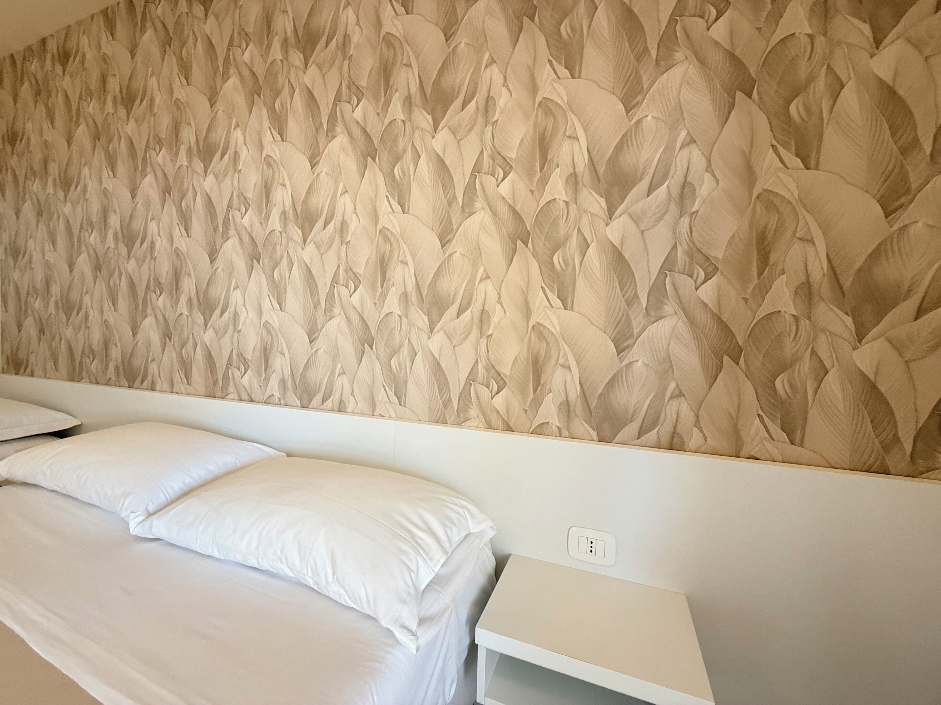 Deluxe-Dreibettzimmer, Terrasse, Gartenblick