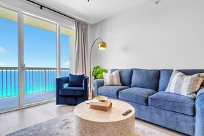 Smart TV, fireplace - Luxury GulfFront View 2 Kings+Bunks (Panama City Beach)