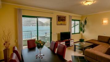 Apartment (Two Bedroom Apartment with Terrace an) | Living room