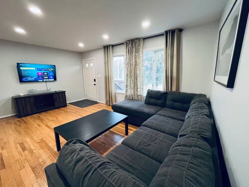 Entire Private Home near Balt City/John Hopkins