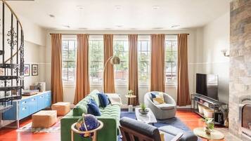 TV, fireplace, stereo, offices