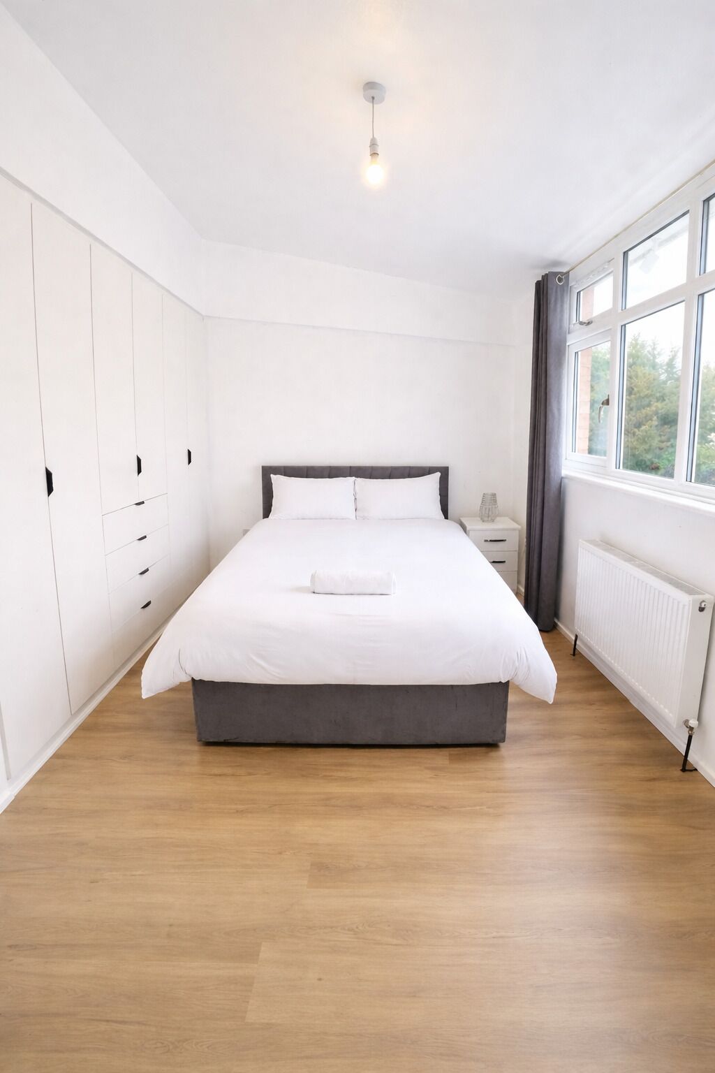 Iron/ironing board, free WiFi, bed sheets