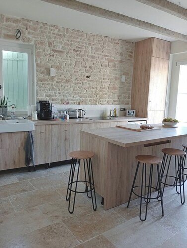 Small village farmhouse near Avignon with pine forest view.