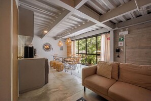 Living area - GARCIA 1 · Spacious four Bedroom apt with Garden (Oaxaca)