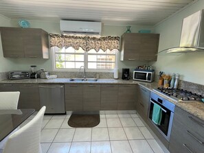 Private kitchen - Cozy 1Bedroom/1Bathroom Isla Bonita Getaway perfect for couples/Small families (Noord)