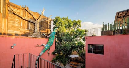 REGIONES - PAPALOAPAN · Charming ground Floor Suite