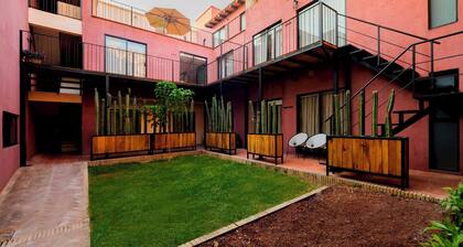 REGIONES - MIXTECA · Spacious Apartment with Lush Greenery