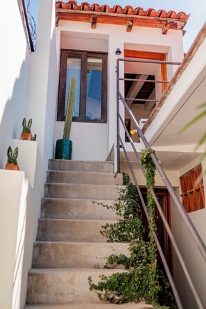 Exterior detail - HIDALGO 2 · Cozy apt in 2nd floor petfriendly 2 blocks Zocalo (Oaxaca)