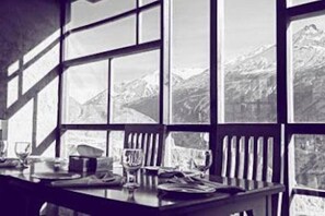 تناول الطعام