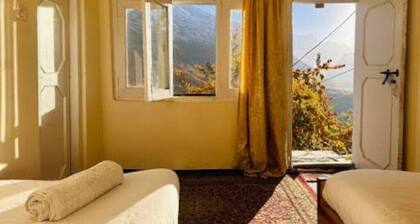 Hunza Backpacker Inn
