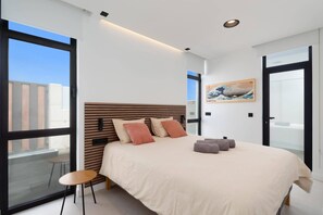 Iron/ironing board, free WiFi, bed sheets - Villa Hibiscus by Villa Plus (Antigua)