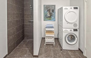 Shower, hair dryer - 2 bedroom gorgeous home in Skagen (Skagen)