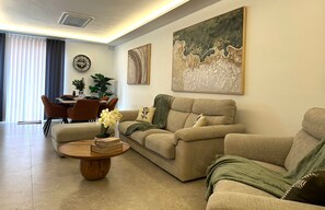 Living area - Panoramic Sea & Valley View 2BR Apt Sleeps 4 (Il-Mellieħa)
