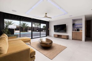 TV - Ensō Home (615 Unit D) (McAllen)