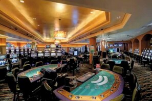 Casino - Luxury Condo in Wyndham Resort - Mountain View Studio (Río Grande)