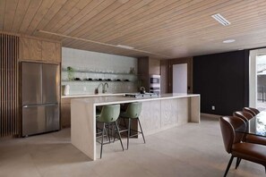 Dining - Ma-House (609 S 29th St) (McAllen)