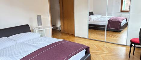 1 habitación, internet y ropa de cama