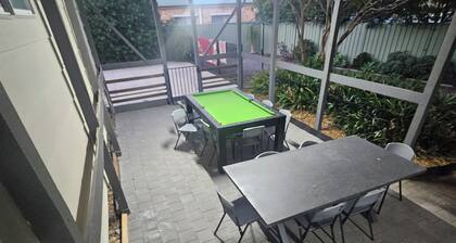 Your home away from home,fully furnished 5 minutes to the beach and shops.