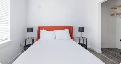 Third floor apartment in Downtown Clarksvill